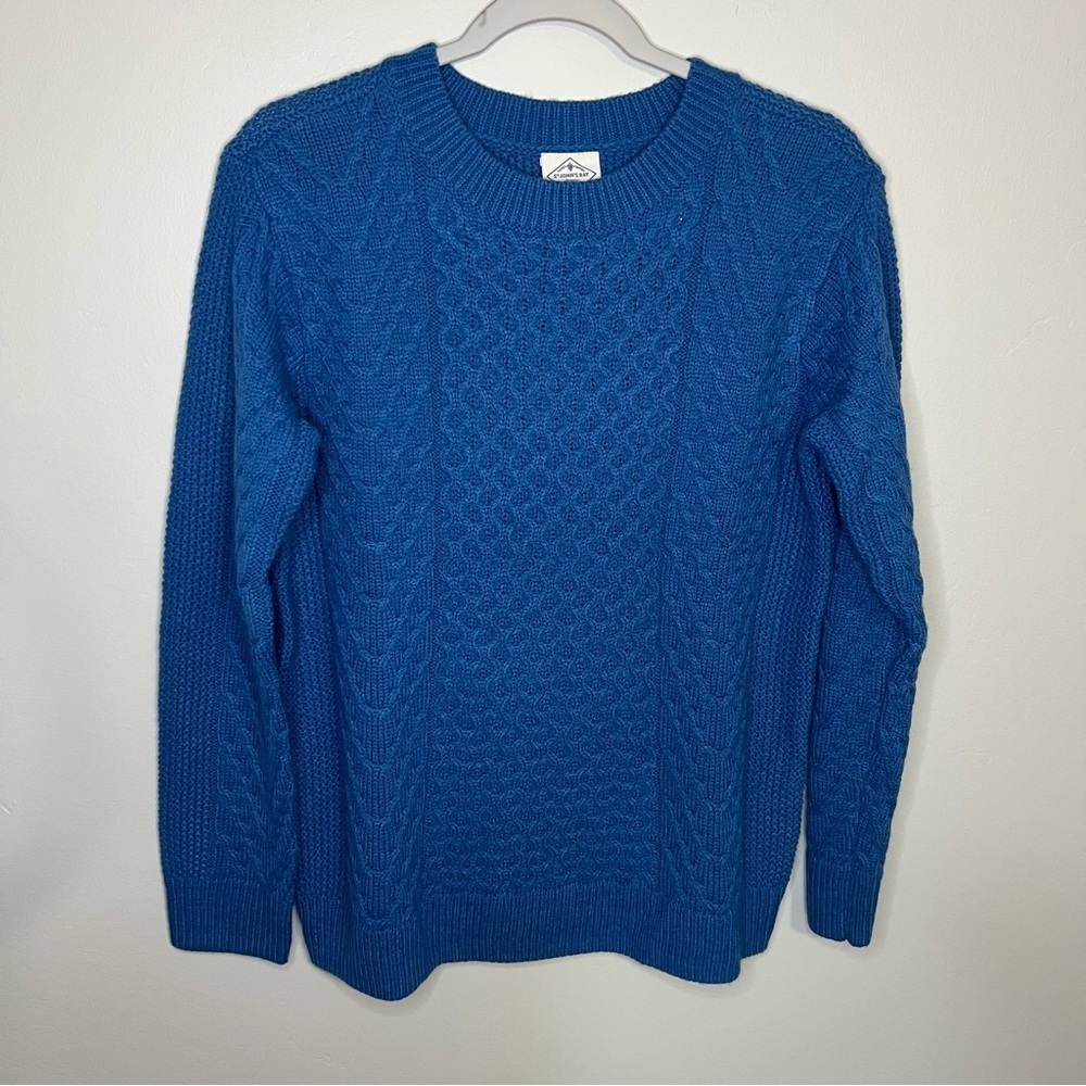St John’s Bay Blue Knit Sweater size medium